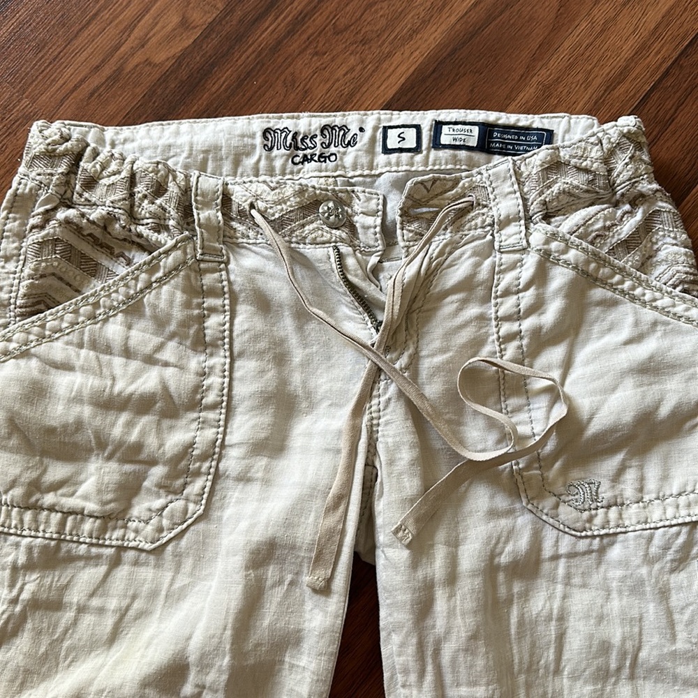 white miss me cargo pant